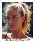 Kelly Lynch
